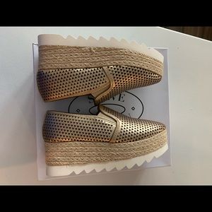 Steve Madden Koreen Platforms Size 7.5 Never worn